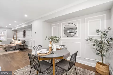 Dining - 808 N Augusta Ave, Baltimore, MD 21229 photo 2 of 2