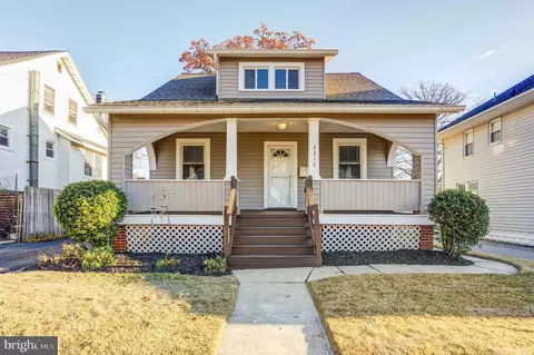 4217 Harcourt Rd, Baltimore, MD 21214 photo 2