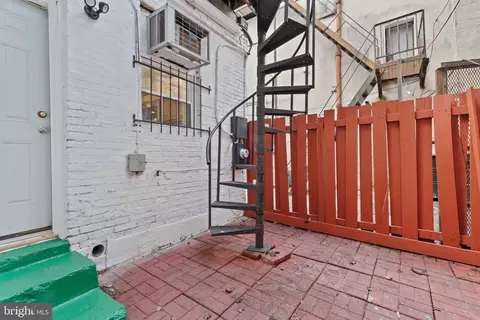 217 Penn St, Baltimore, MD 21230 photo 38