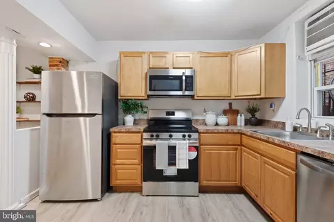 217 Penn St, Baltimore, MD 21230 photo 13