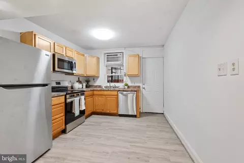 217 Penn St, Baltimore, MD 21230 photo 9