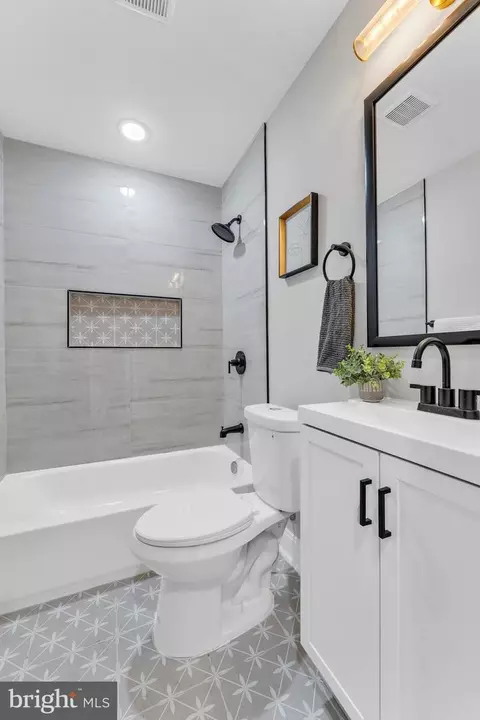 1815 E Lafayette Ave E, Baltimore, MD 21213 photo 24
