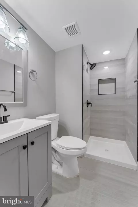 1815 E Lafayette Ave E, Baltimore, MD 21213 photo 32