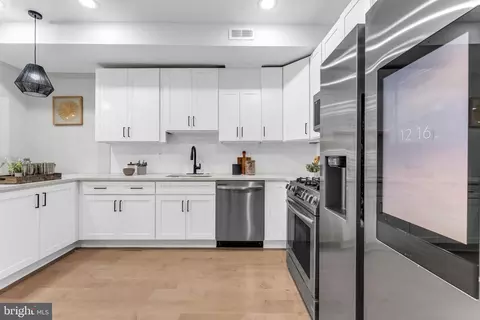 1815 E Lafayette Ave E, Baltimore, MD 21213 photo 14