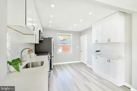 5801 Key Ave, Baltimore, MD 21215 photo 9