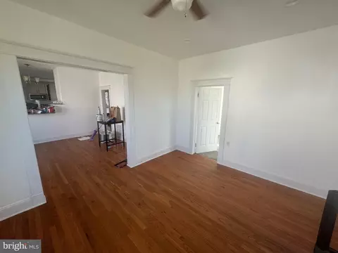 Living - 6203 Mcclean Blvd, Baltimore, MD 21214 photo 2 of 2
