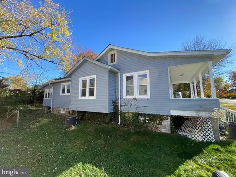 Exterior - 6203 Mcclean Blvd, Baltimore, MD 21214 photo 3 of 5
