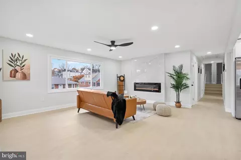 Living - 5000 Anthony Ave, Baltimore, MD 21206 photo 2 of 6