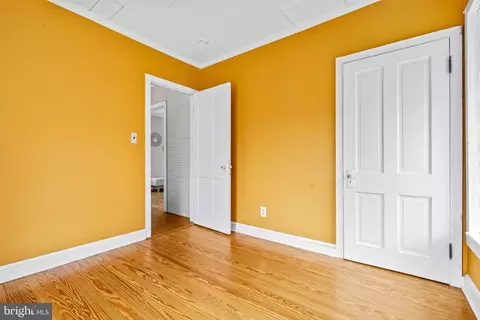 2435 Pickwick Rd, Baltimore, MD 21207 photo 12