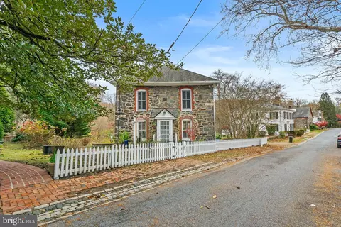 2435 Pickwick Rd, Baltimore, MD 21207 photo 20