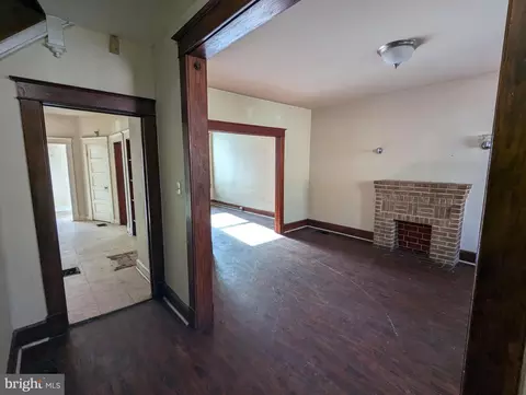 Entry Way - 3105 Lawnview Ave, Baltimore, MD 21213 photo 1 of 6