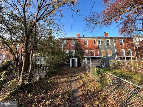 Exterior - 443 Roundview Rd, Baltimore, MD 21225 photo 2 of 3