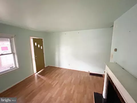 Living - 443 Roundview Rd, Baltimore, MD 21225 photo 1 of 2