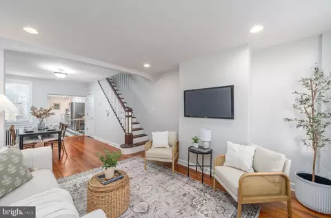213 S Ann St, Baltimore, MD 21231