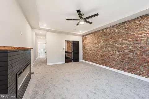 Living - 1930 Mcculloh St, Baltimore, MD 21217 photo 3 of 4
