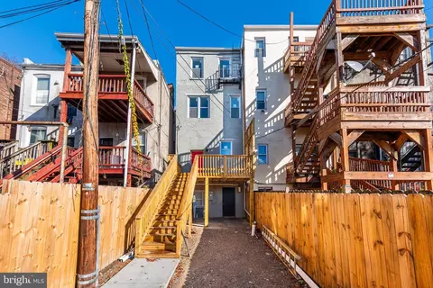Exterior - 1930 Mcculloh St, Baltimore, MD 21217 photo 4 of 6