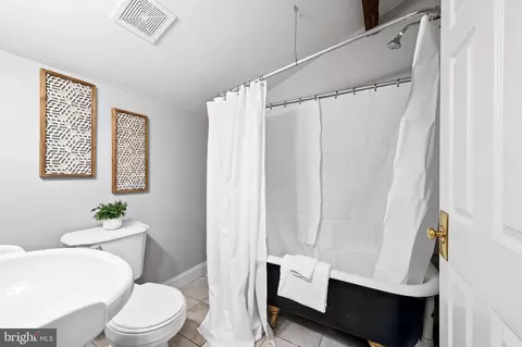 321 S Wolfe St, Baltimore, MD 21231 photo 32