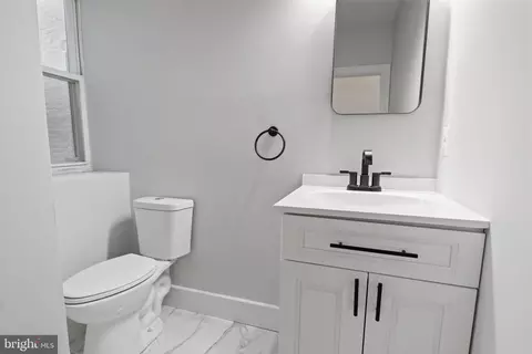 Entry Way - 2233 E Fayette St, Baltimore, MD 21231 photo 2 of 13