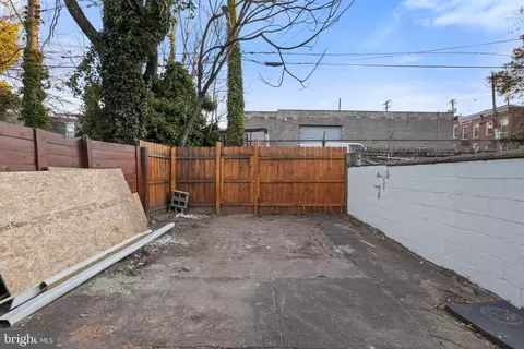 Exterior - 2233 E Fayette St, Baltimore, MD 21231 photo 3 of 4