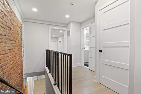 Entry Way - 2233 E Fayette St, Baltimore, MD 21231 photo 7 of 13