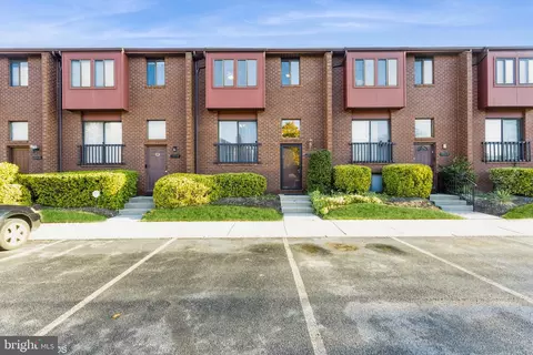 7408 Park Heights Ave, Pikesville, MD 21208