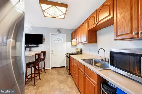 4252 Labyrinth Rd, Baltimore, MD 21215 photo 7