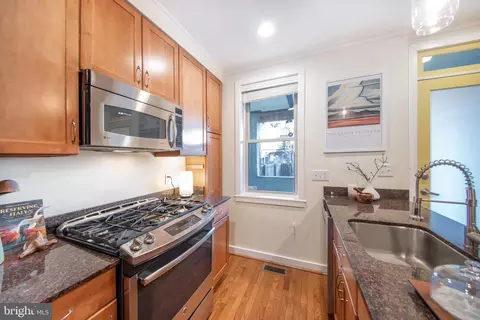 Kitchen - 131 N Decker Ave, Baltimore, MD 21224 photo 3 of 5