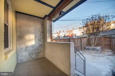 Exterior - 131 N Decker Ave, Baltimore, MD 21224 photo 2 of 5