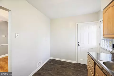 4504 Garrison Blvd, Baltimore, MD 21215 photo 12