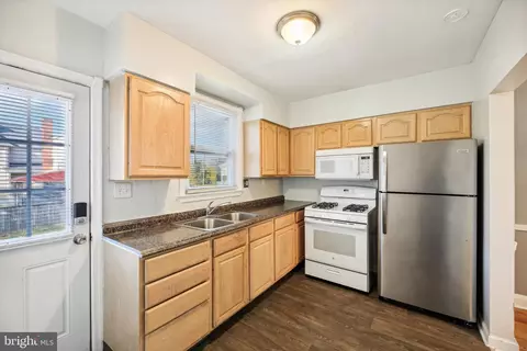 4504 Garrison Blvd, Baltimore, MD 21215 photo 11
