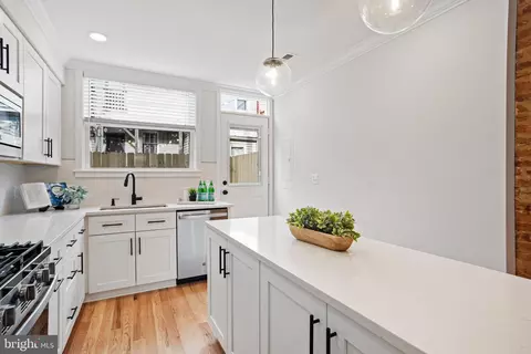 Kitchen - 430 E Clement St, Baltimore, MD 21230 photo 3 of 6