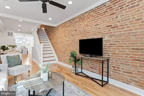 Entry Way - 430 E Clement St, Baltimore, MD 21230 photo 1 of 3