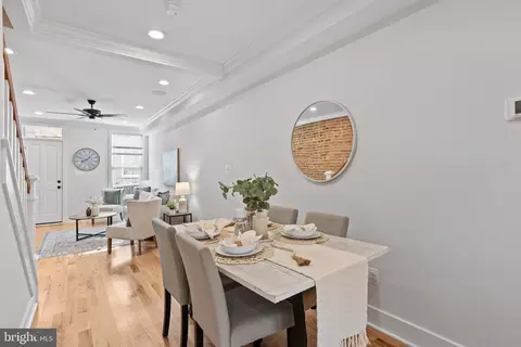 Dining - 430 E Clement St, Baltimore, MD 21230 photo 2 of 2
