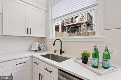 Kitchen - 430 E Clement St, Baltimore, MD 21230 photo 2 of 6