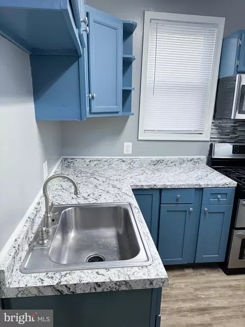 Kitchen - 524 Chateau Ave, Baltimore, MD 21212 photo 2 of 3