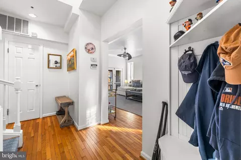 Entry Way - 820 William St #5, Baltimore, MD 21230 photo 5 of 7