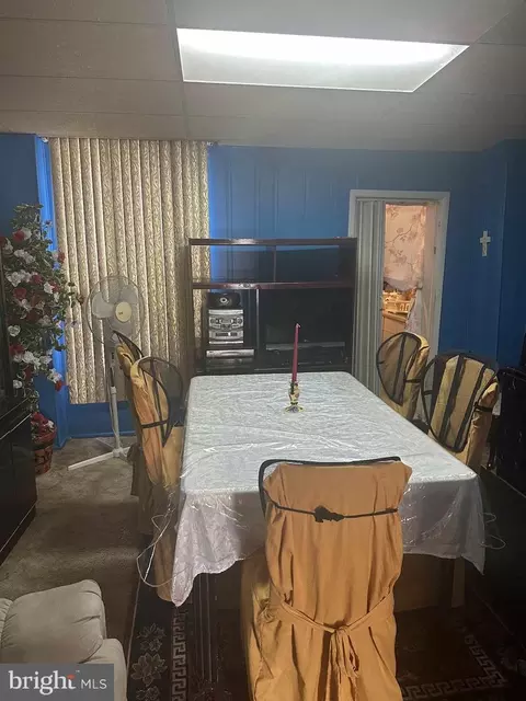 Dining - 2526 E Chase St, Baltimore, MD 21213 photo 2 of 2
