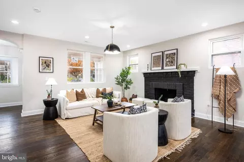 Living - 1508 E 33rd St, Baltimore, MD 21218 photo 2 of 3