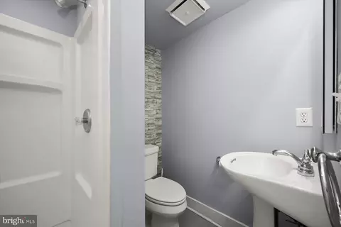 2406 E Fairmount Ave, Baltimore, MD 21224 photo 51