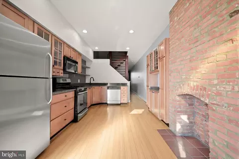 2406 E Fairmount Ave, Baltimore, MD 21224 photo 3