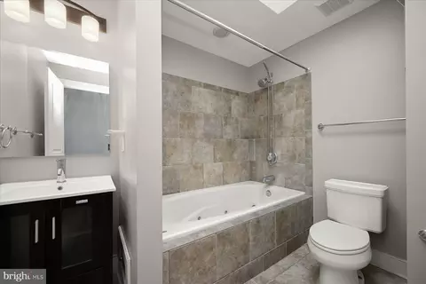 2406 E Fairmount Ave, Baltimore, MD 21224 photo 37