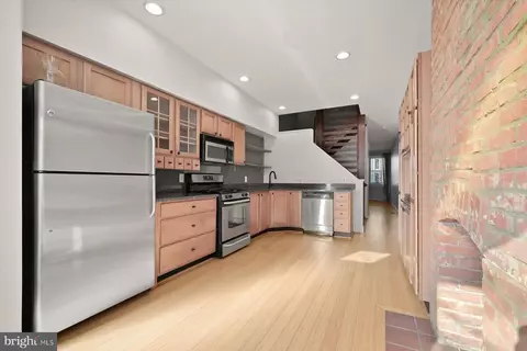 2406 E Fairmount Ave, Baltimore, MD 21224 photo 5