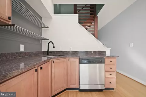 2406 E Fairmount Ave, Baltimore, MD 21224 photo 14