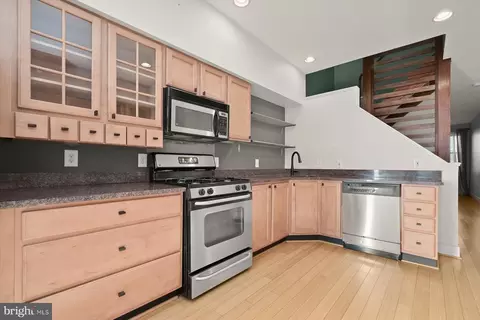 2406 E Fairmount Ave, Baltimore, MD 21224 photo 12