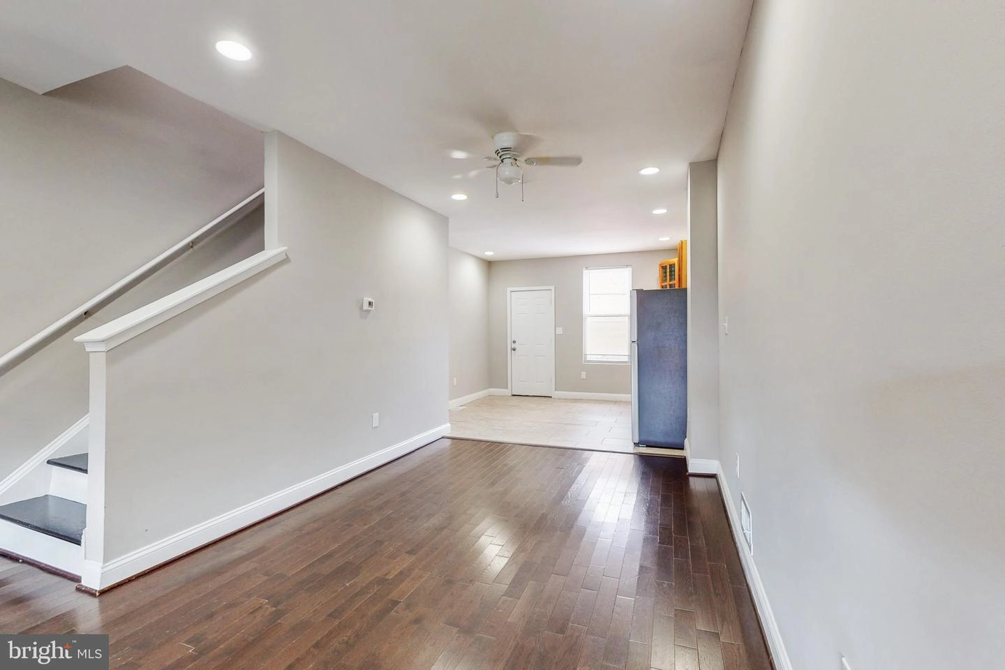 Living - 802 Mccabe Ave, Baltimore, MD 21212 photo 5 of 7