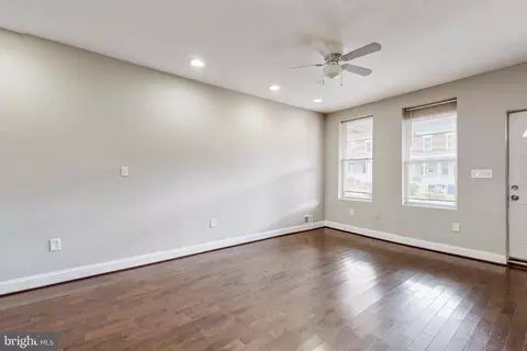 Living - 802 Mccabe Ave, Baltimore, MD 21212 photo 3 of 7