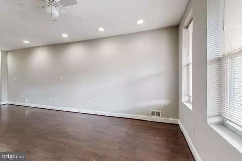 Living - 802 Mccabe Ave, Baltimore, MD 21212 photo 7 of 7