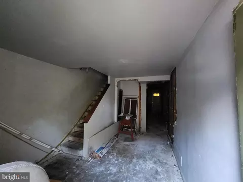 1134 Shields Pl, Baltimore, MD 21201 photo 3