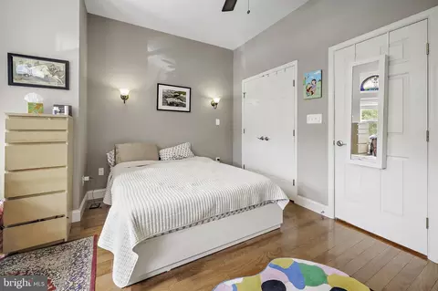 Bedroom - 2735 N Calvert St, Baltimore, MD 21218 photo 7 of 11
