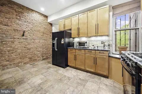 Kitchen - 2735 N Calvert St, Baltimore, MD 21218 photo 3 of 7